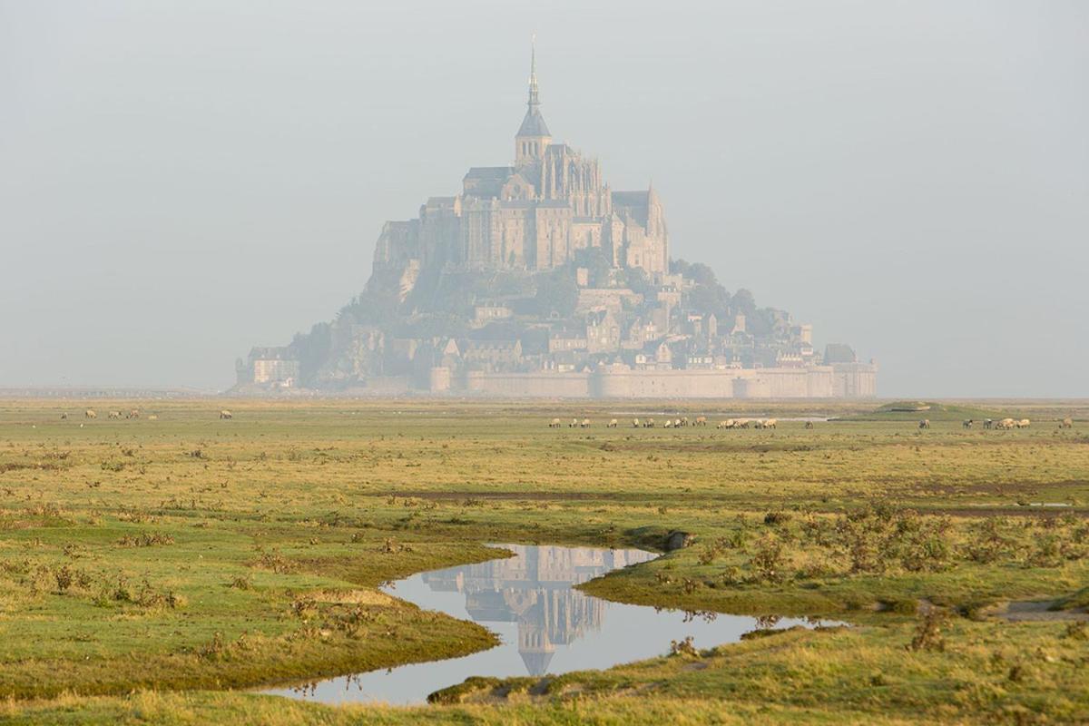 Gite Baie Bonheur Genêts المظهر الخارجي الصورة