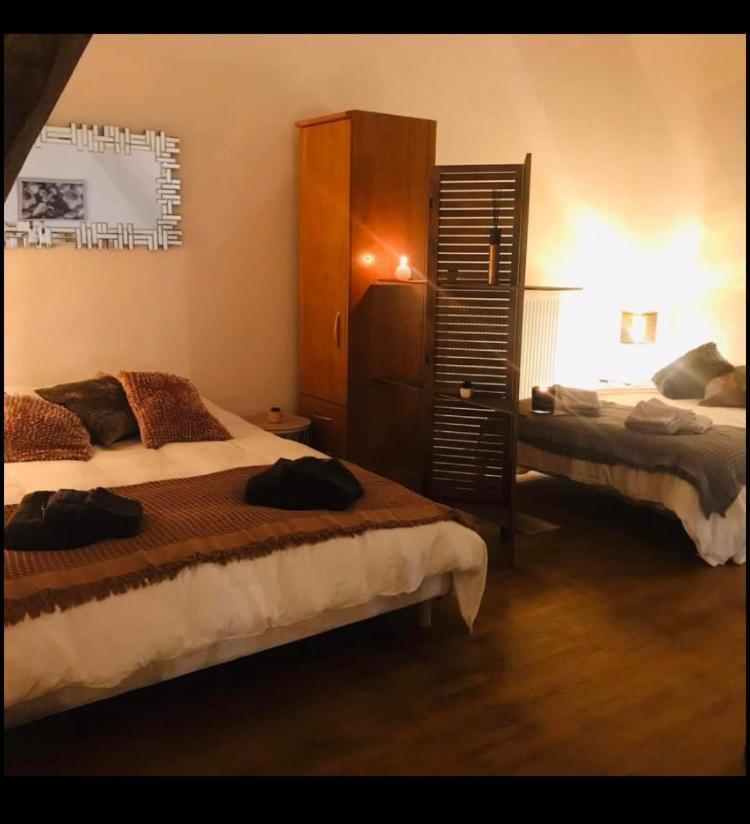 Gite Baie Bonheur Genêts المظهر الخارجي الصورة